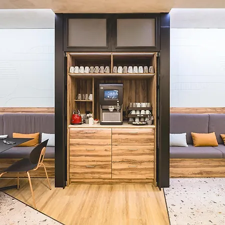 Novotel Lavant Szálloda