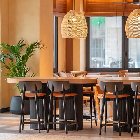 Hotel Novotel Lavant 4*