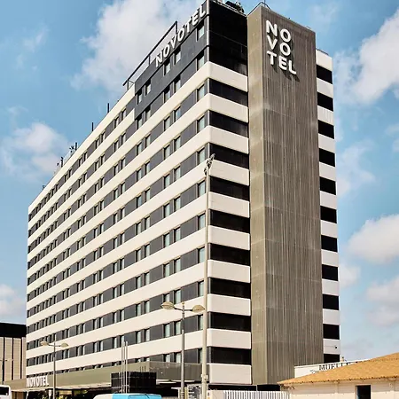 Ξενοδοχείο Novotel Lavant 4*