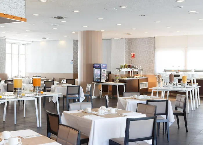 Novotel Lavant 호텔 4*