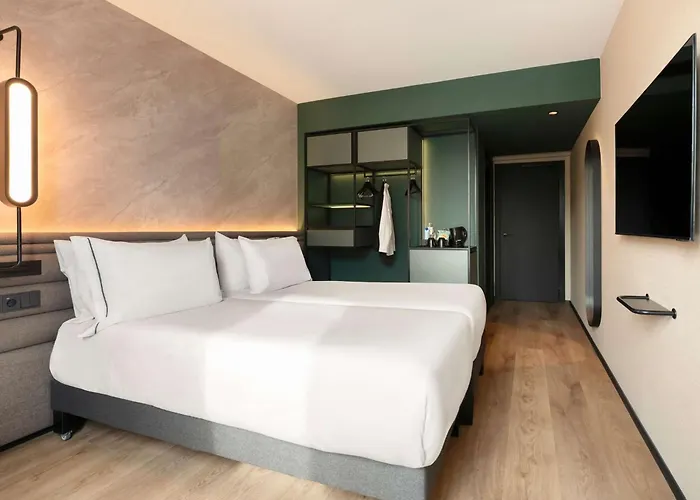 Novotel Lavant 호텔 4*