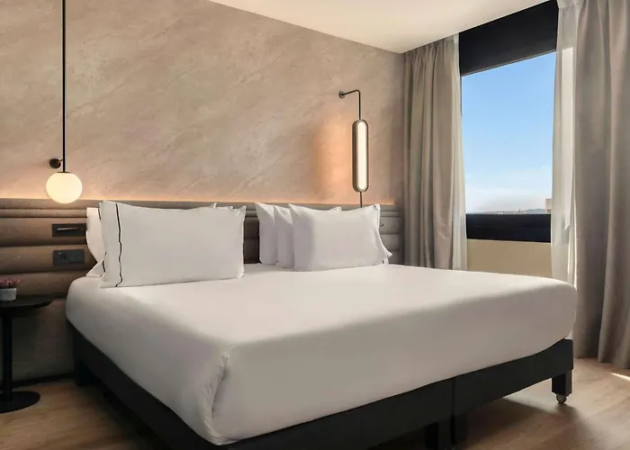 Novotel Lavant 호텔