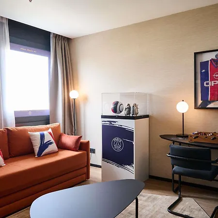 Expo Hotel